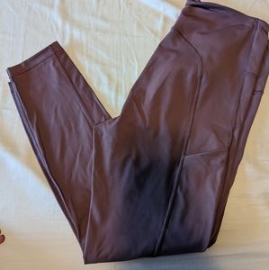 Athleta ultimate stash pocket 7/8 tight